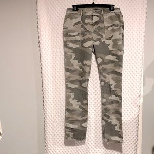 *GAP* Muted Camo Pants Small 2 Girlfriend Chino